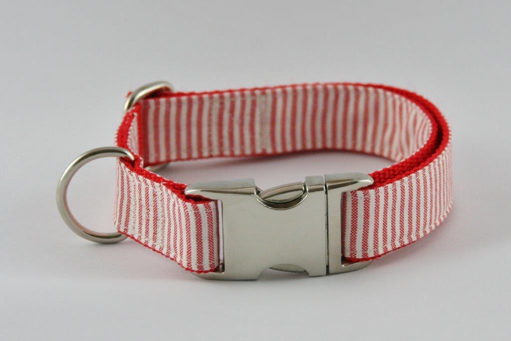 Rot-weiß gestreiftes Halsband aus Gurtband und Baumwollstoff